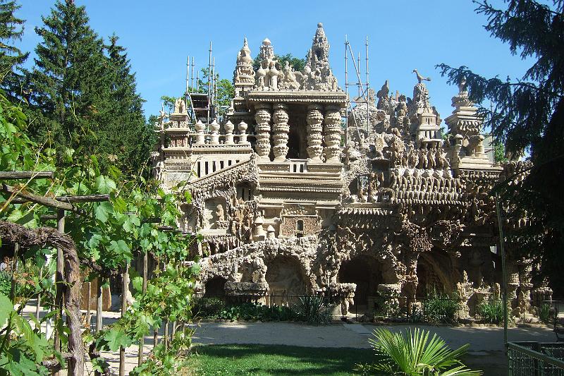 2011-05- (797).JPG - Palais idéal - Das Werk eines einzelnen Menschen, des Briefträgers Cheval